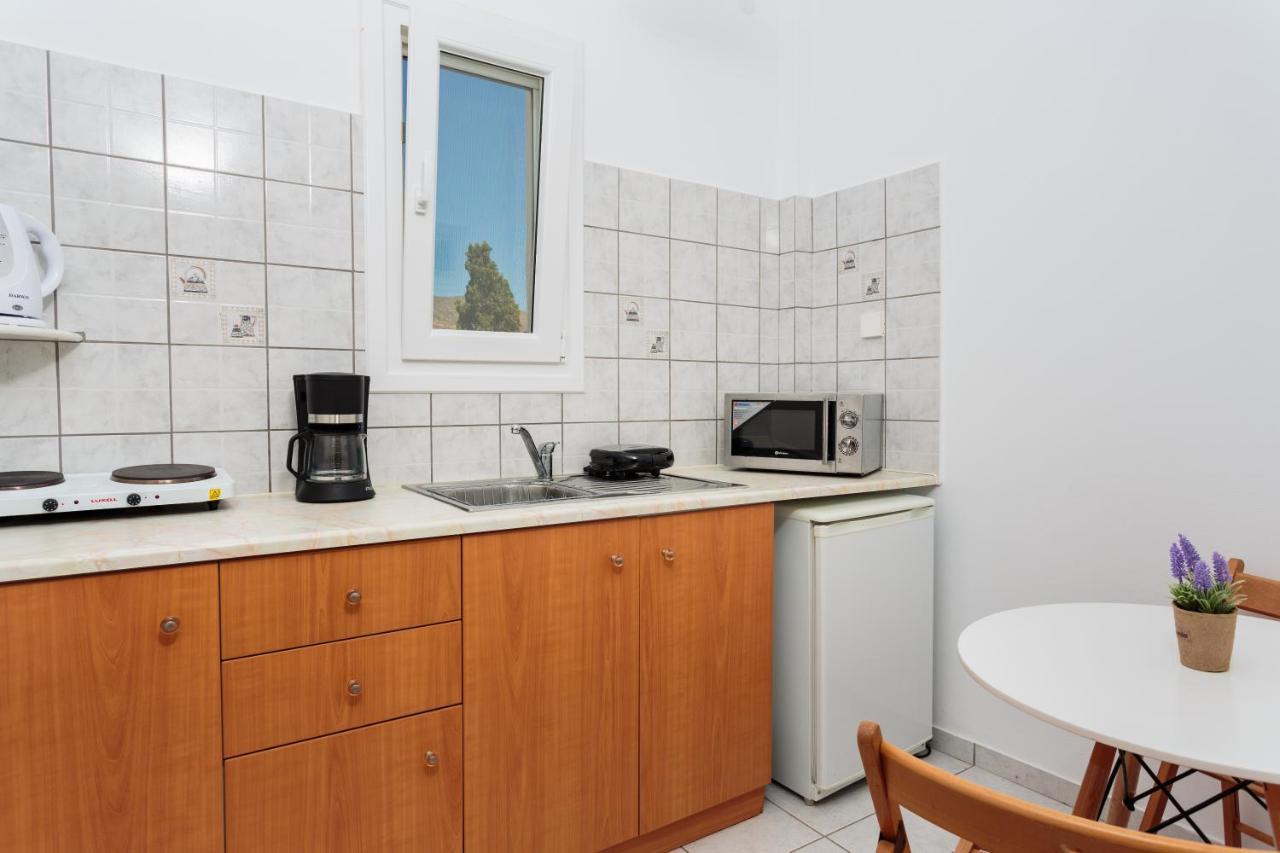 Tzane Studios & Apartments - Steps Away From Golden Beach คริสซี อัคติ ภายนอก รูปภาพ