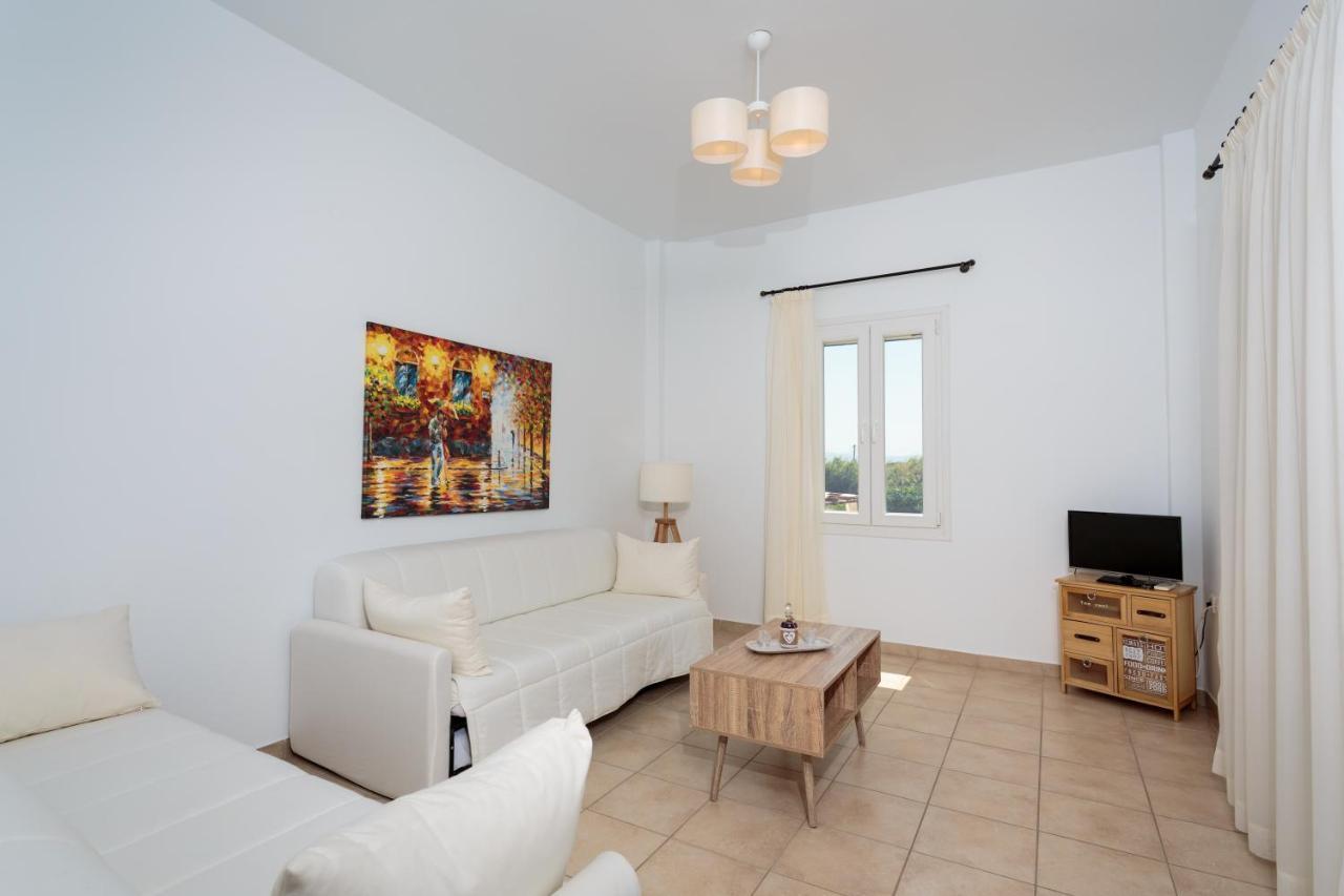 Tzane Studios & Apartments - Steps Away From Golden Beach คริสซี อัคติ ภายนอก รูปภาพ