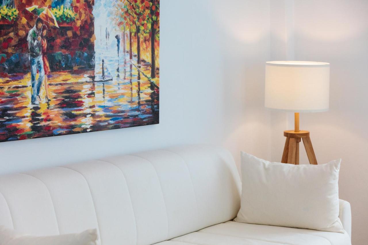 Tzane Studios & Apartments - Steps Away From Golden Beach คริสซี อัคติ ภายนอก รูปภาพ
