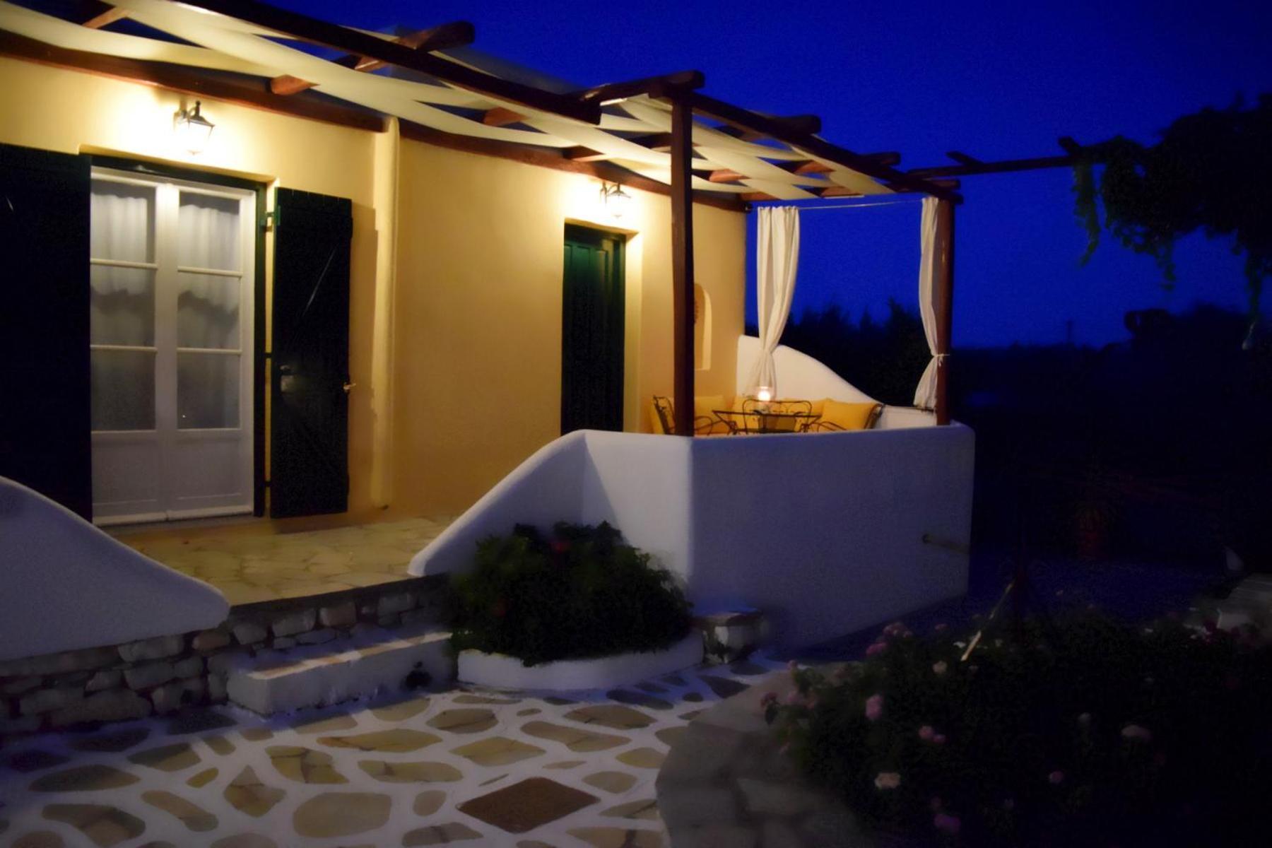 Tzane Studios & Apartments - Steps Away From Golden Beach คริสซี อัคติ ภายนอก รูปภาพ